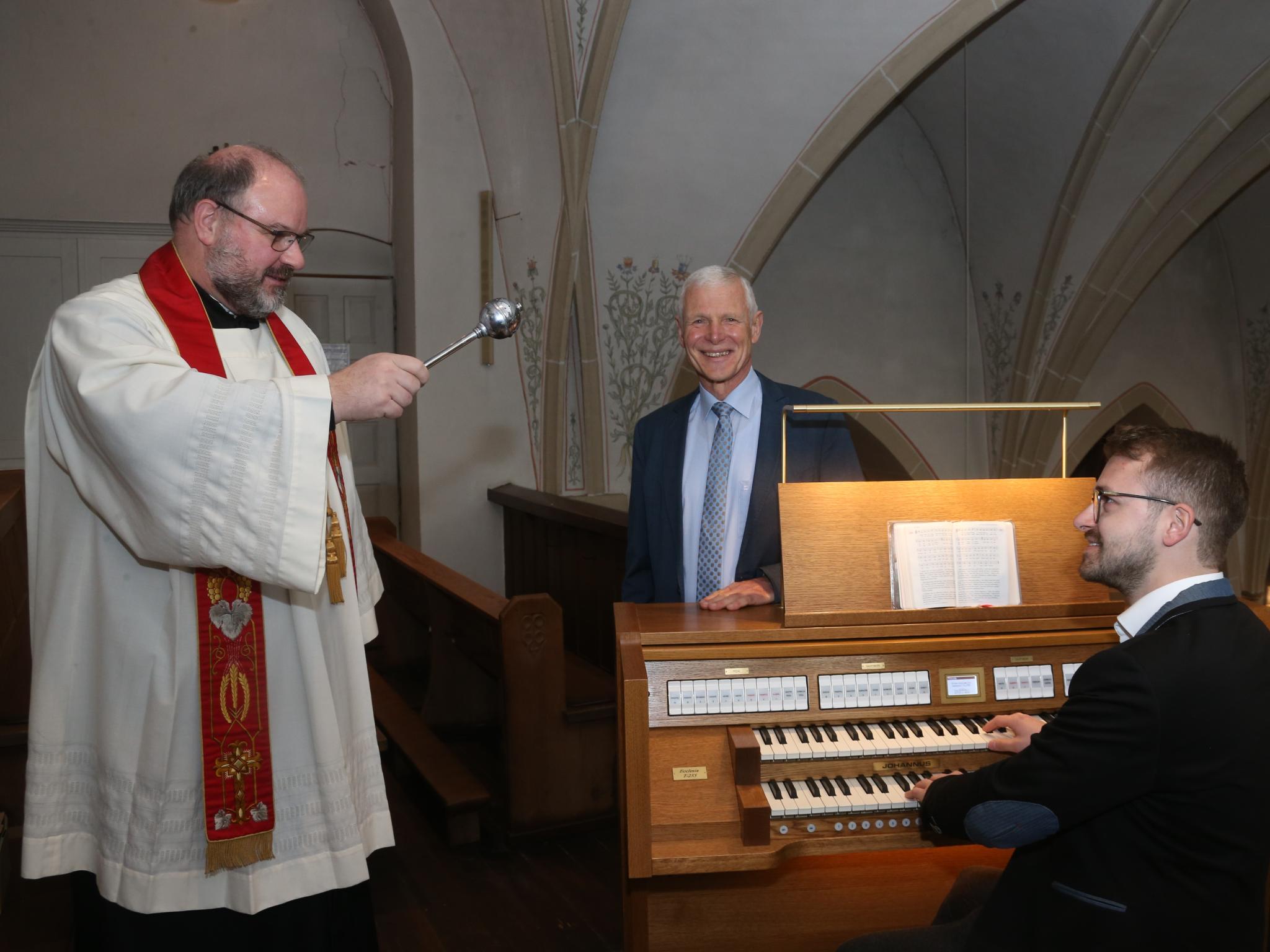 Orgelweihe_Wanderath_Schuh_Heimermann_Busch_Foto ElviraBell